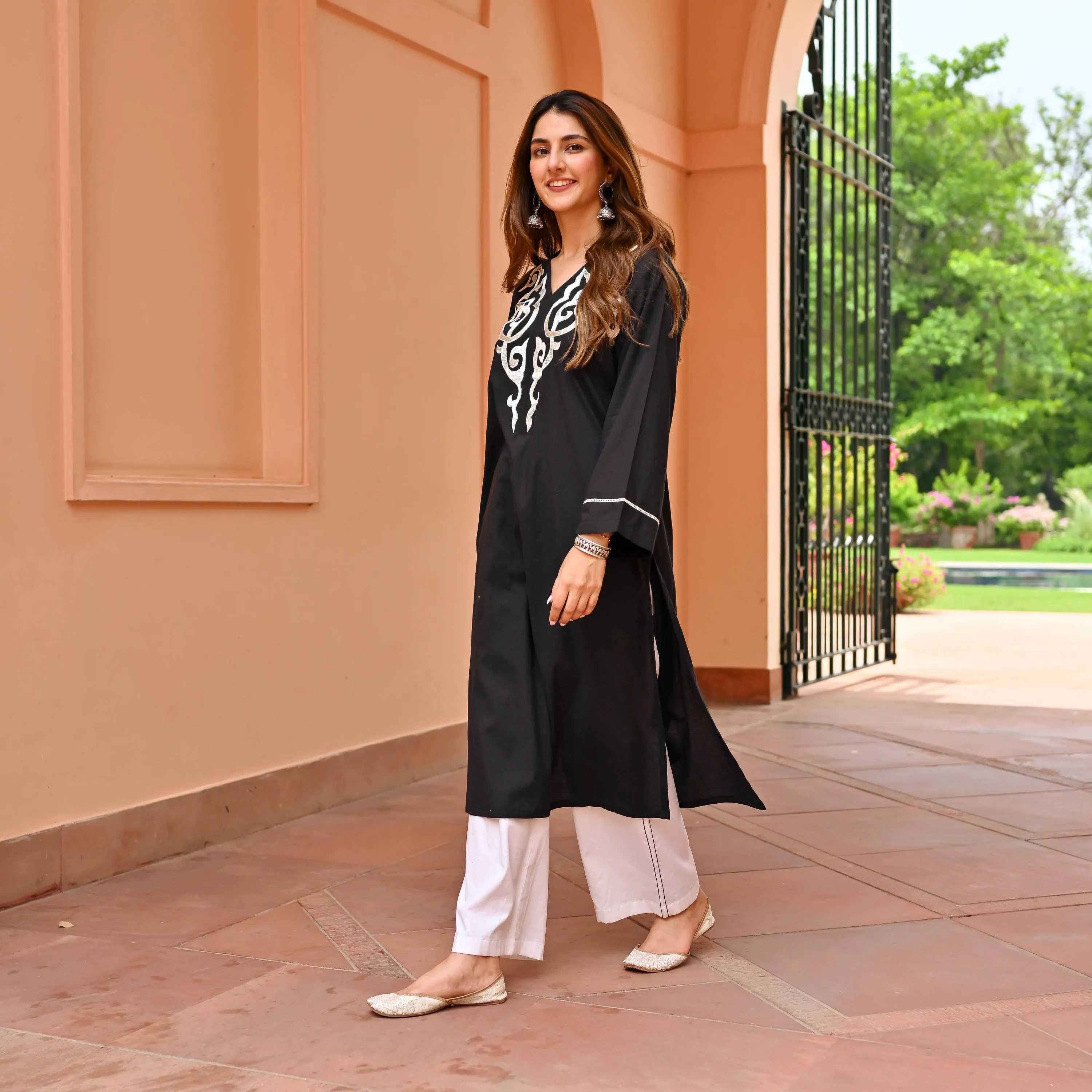 Chic Embroidery Kurta Set