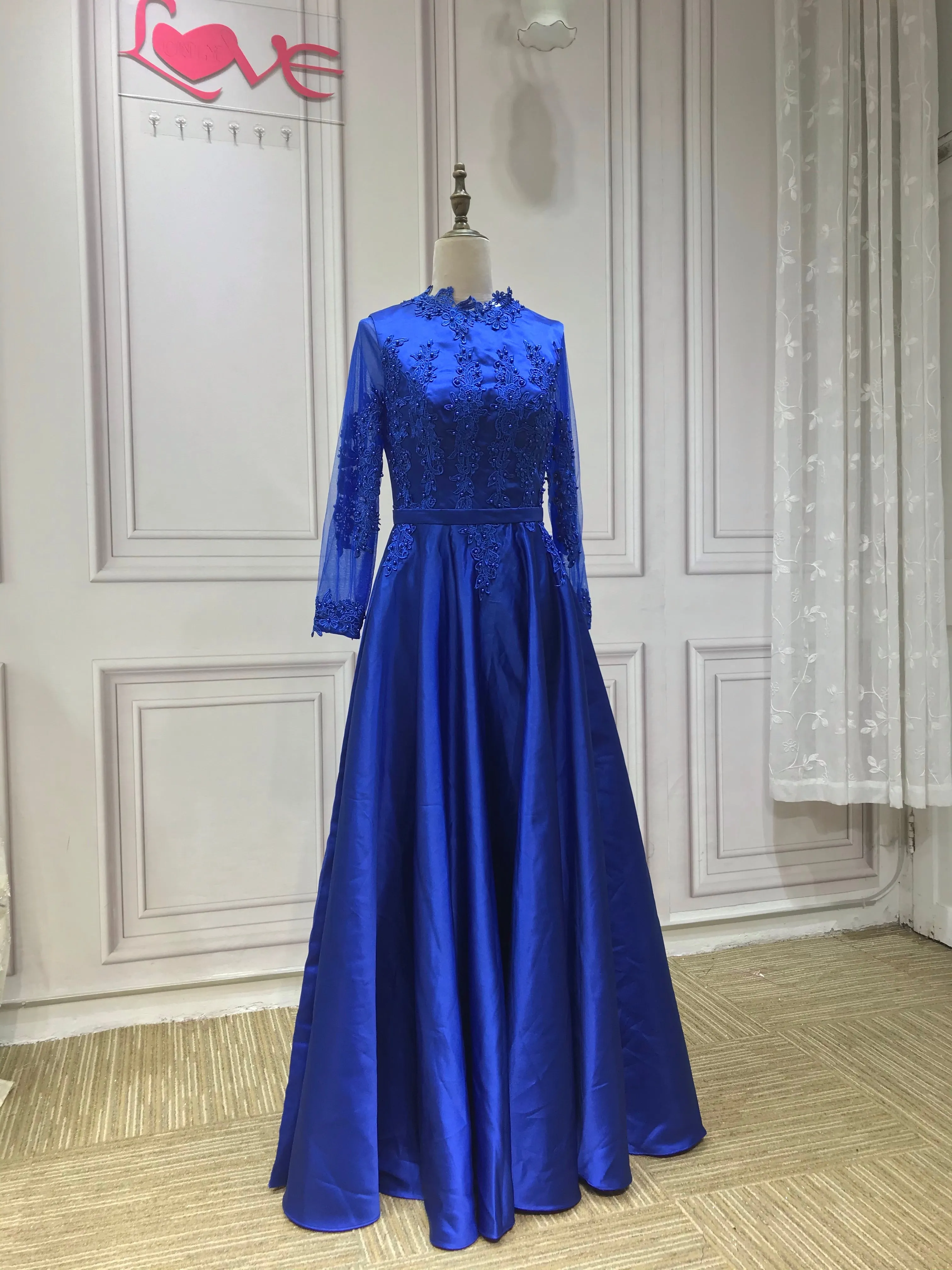 Long sleeves lace appliqués pearls beaded formal royal blue prom muslim best event occasion dress 2021 HD6151